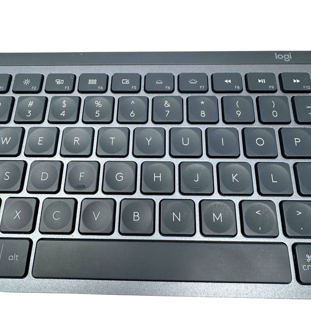 Logitech MX Keys Illuminated Wireless Keyboard Bluetooth Apple Windows No Dongle - Picture 5 of 15
